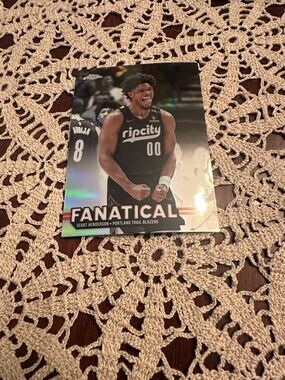 Topps Black Rip City Fanatical Basketball Card